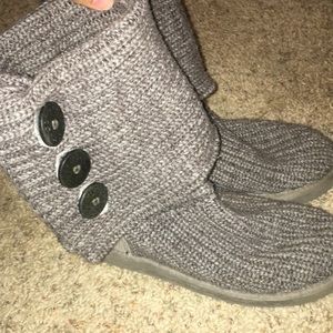 Grey button up or down uggs!